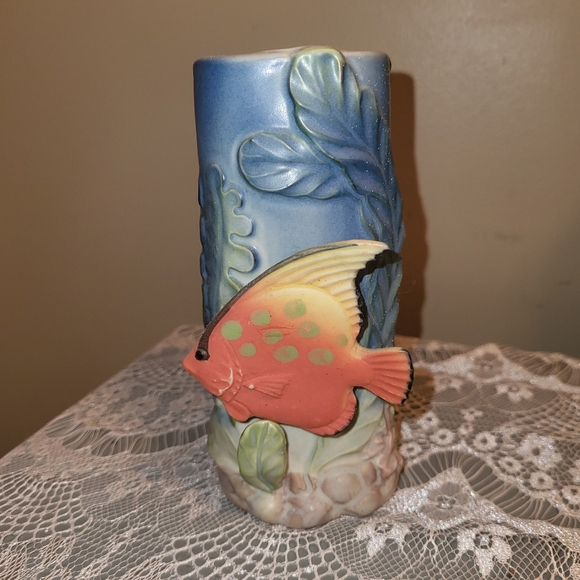 Source Unknown Other - Fish/Ocean Vase